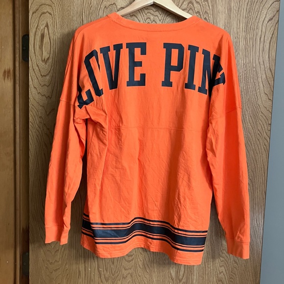 🏈 PINK Victoria’s Secret Size Medium NFL Collection - Cleveland Browns Shirt - Picture 3 of 6